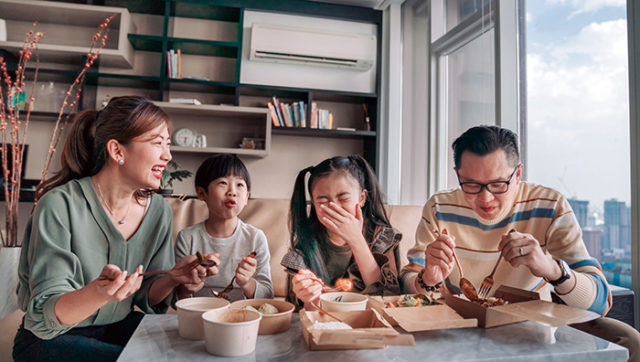 ac tune up sarasota fl - Asian family eating dinner